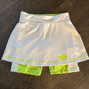 NEW Nike Girl medium tennis skirt with shorts
